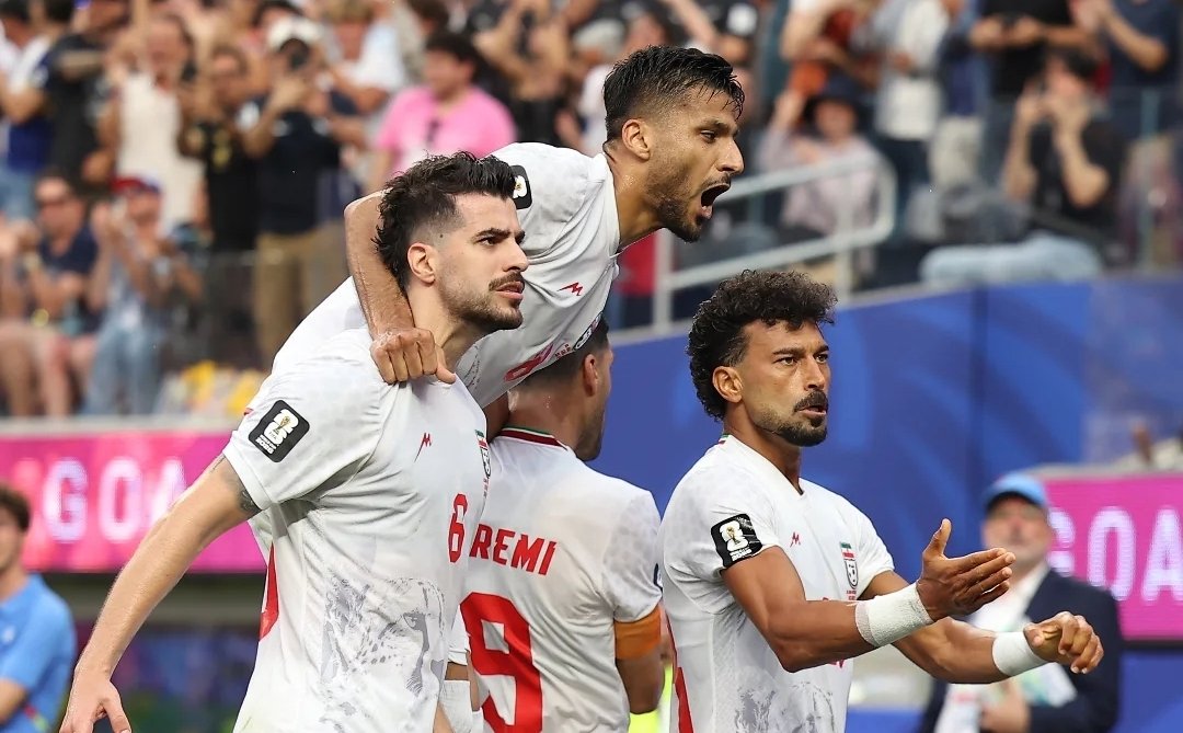 Para pemain Timnas Iran saat menjalani sesi latihan menjelang Piala Dunia 2026. Team Melli menghadapi berbagai kendala administratif dan logistik selama turnamen berlangsung.