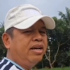 Gubernur Jawa Barat Dedi Mulyadi (KDM) saat memberikan pernyataan terkait kasus DPO Taufik Hidayat di Bandung. KDM menyiapkan hadiah Rp250 juta bagi warga yang memberikan informasi keberadaan pelaku kasus dugaan penyekapan dan penganiayaan.