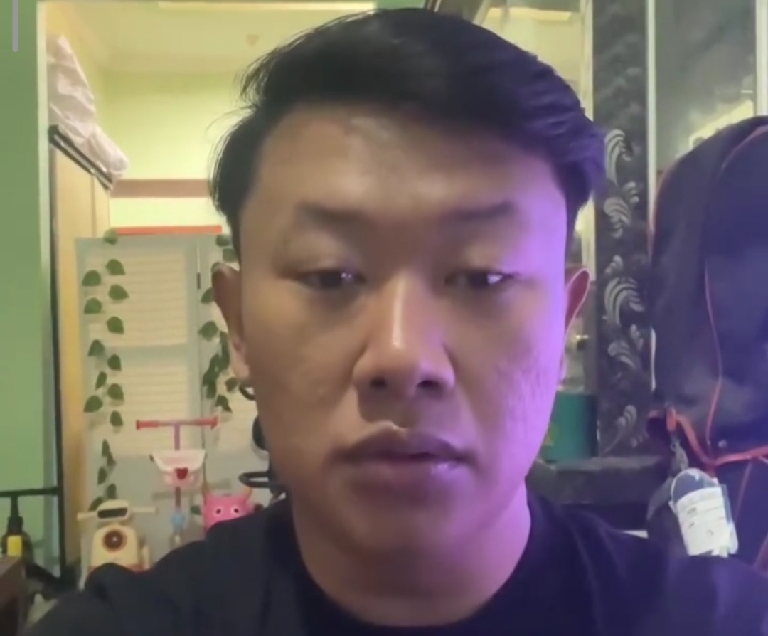 Aditya Pratama Putra, aktor Preman Pensiun asal Soreang, menjadi korban salah sangka karena wajahnya dianggap mirip dengan Taufik Hidayat, DPO kasus penyekapan dan penganiayaan wanita di Bandung.