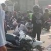 Kondisi truk wing box usai menabrak belasan sepeda motor di Simpang Unisma, Jalan Cut Mutia, Bekasi Timur, Senin (29/6/2026) pagi.