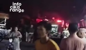 Kobaran api membakar sebuah warung kopi di belakang Pasar Tambun, Kelurahan Setiadarma, Kabupaten Bekasi, Selasa (14/7/2026) malam. Peristiwa tersebut membuat warga panik dan menyebabkan listrik di sekitar lokasi sempat padam.