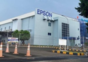 Kuasa hukum Koperasi Karyawan PT Epson Indonesia memberikan keterangan terkait laporan dugaan penggelapan dana koperasi sekitar Rp3 miliar di Polres Metro Bekasi. Kasus ini masih dalam tahap penyelidikan