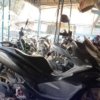 Lokasi di depan Indomaret Sukadanau, Warung Bongkok, Cikarang Barat, tempat seorang pria diduga membawa kabur sepeda motor milik warga setelah berpura-pura mencari kontrakan, Senin (13/7/2026).