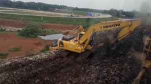 Kondisi Tempat Pemrosesan Akhir (TPA) Burangkeng, Kabupaten Bekasi. Temuan BPK terkait pengadaan sewa alat berat senilai Rp24,56 miliar kini mulai didalami Polres Metro Bekasi.