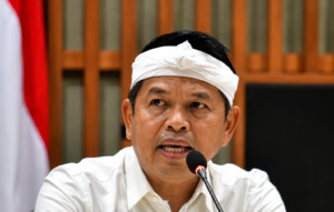 Gubernur Jawa Barat Kang Dedi Mulyadi mengumumkan sayembara bagi warga yang berhasil melumpuhkan gagal atau rampok.