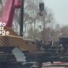 Truk Panjang Nongkrong di Jalur Kanan Tol Japek KM 42 Karawang, Videonya Bikin Pengendara Soroti Ini